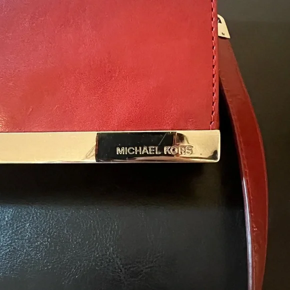 Michael Kors Scarlet Shoulder Bag with Silver Accents - Picture 4 of 7